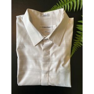 Men’s Calvin Klein long sleeve dress shirt size L